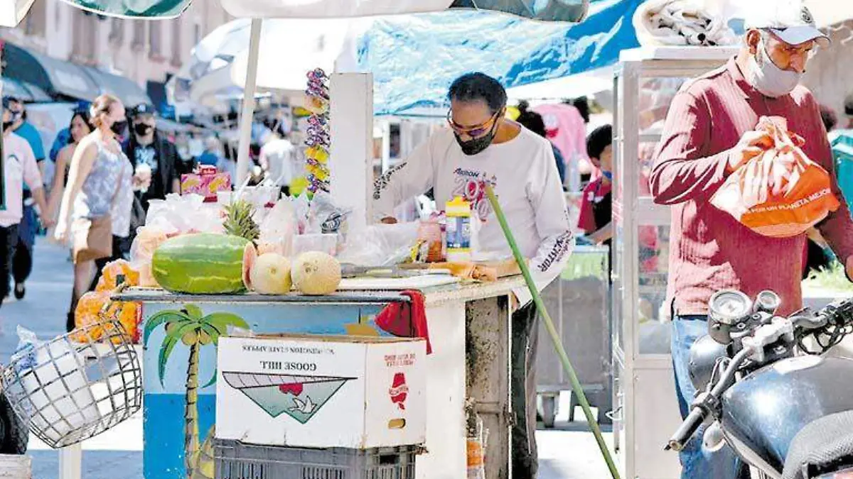 Comercio informal en la plaza Bicentenario den Zacatecas